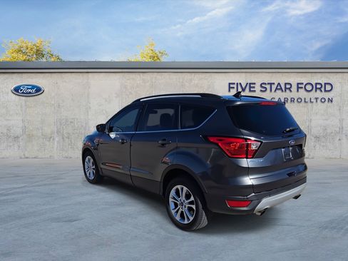 Used 2019 Ford Escape SEL image 6