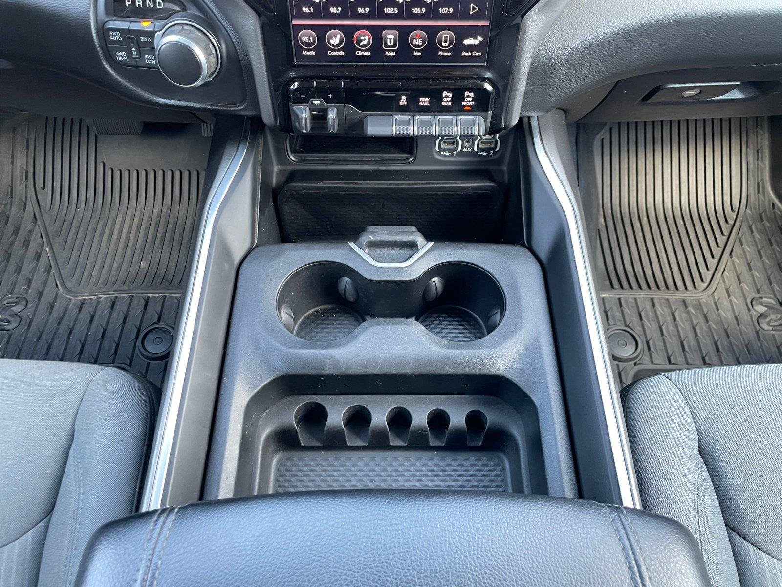 Used 2020 RAM 1500 Big Horn AWD/4WD image 11