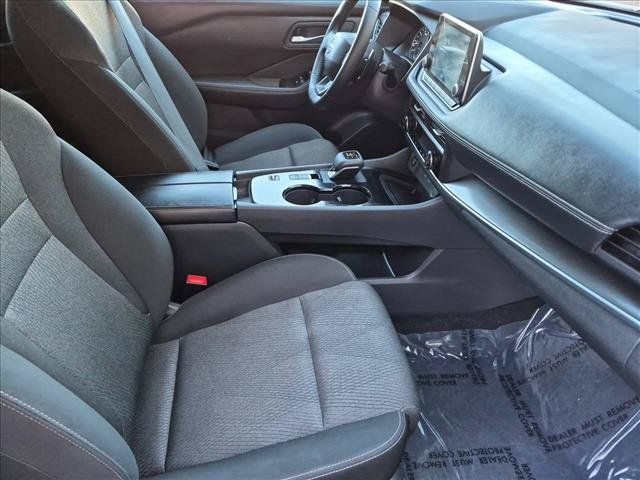 Used 2026 Nissan Rogue SV FWD image 20