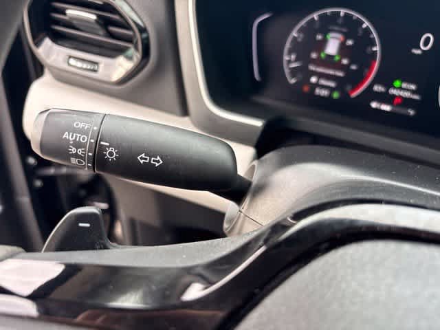Used 2023 Honda Pilot LX image 16