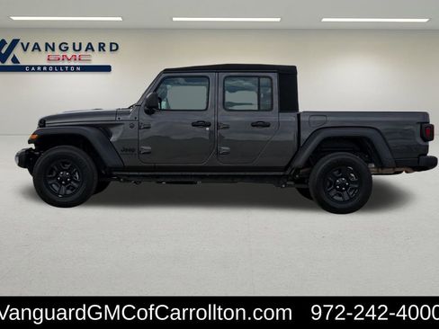 Used 2024 Jeep Gladiator Sport image 4