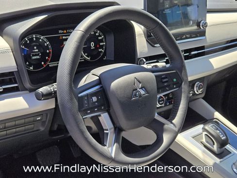Used 2024 Mitsubishi Outlander SEL FWD image 23