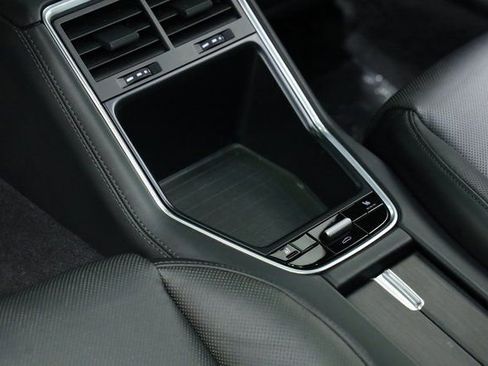Used 2020 Porsche Panamera GTS image 42