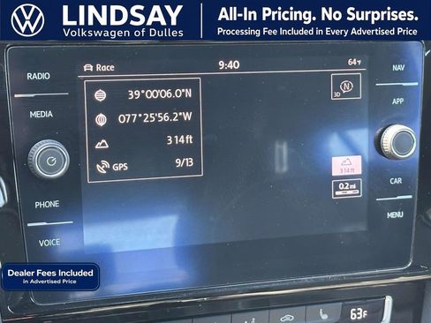 Used 2019 Volkswagen Golf R 4-Door AWD/4WD image 16