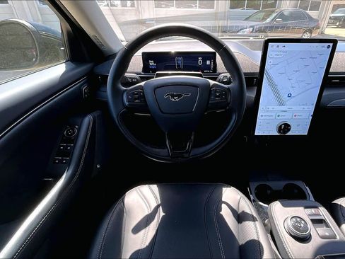 Used 2023 Ford Mustang Mach-E Premium image 5