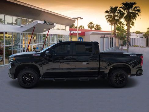 Used 2021 Chevrolet Silverado 1500 LT Trail Boss w/ Convenience Package II AWD/4WD image 6