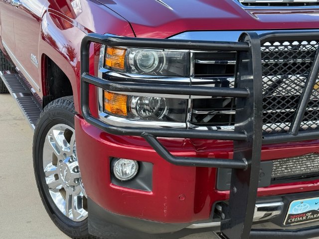 Used 2018 Chevrolet Silverado 2500 High Country w/ Duramax Plus Package AWD/4WD image 4
