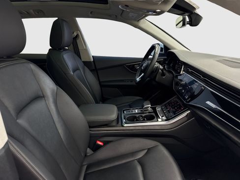 Used 2023 Audi Q8 Premium w/ Convenience Package AWD/4WD image 42