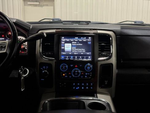 Used 2018 RAM 2500 Laramie w/ Convenience Group AWD/4WD image 22