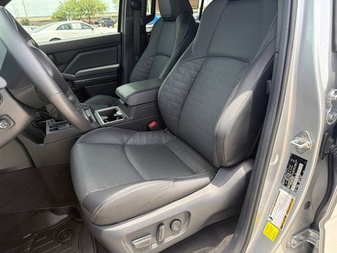 Used 2025 Toyota 4Runner TRD Off-Road Premium AWD/4WD image 20