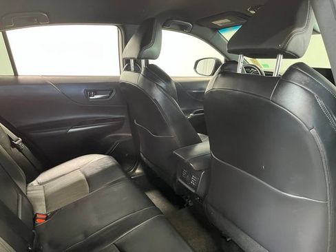 Used 2021 Toyota Venza XLE w/ Carpet Mat Package (TMS) AWD/4WD image 14