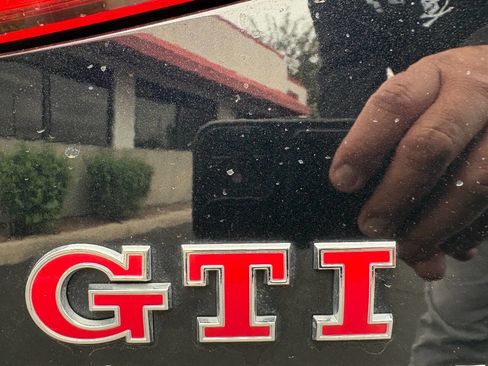 Used 2020 Volkswagen GTI Autobahn 4dr Hatchback 7A image 10