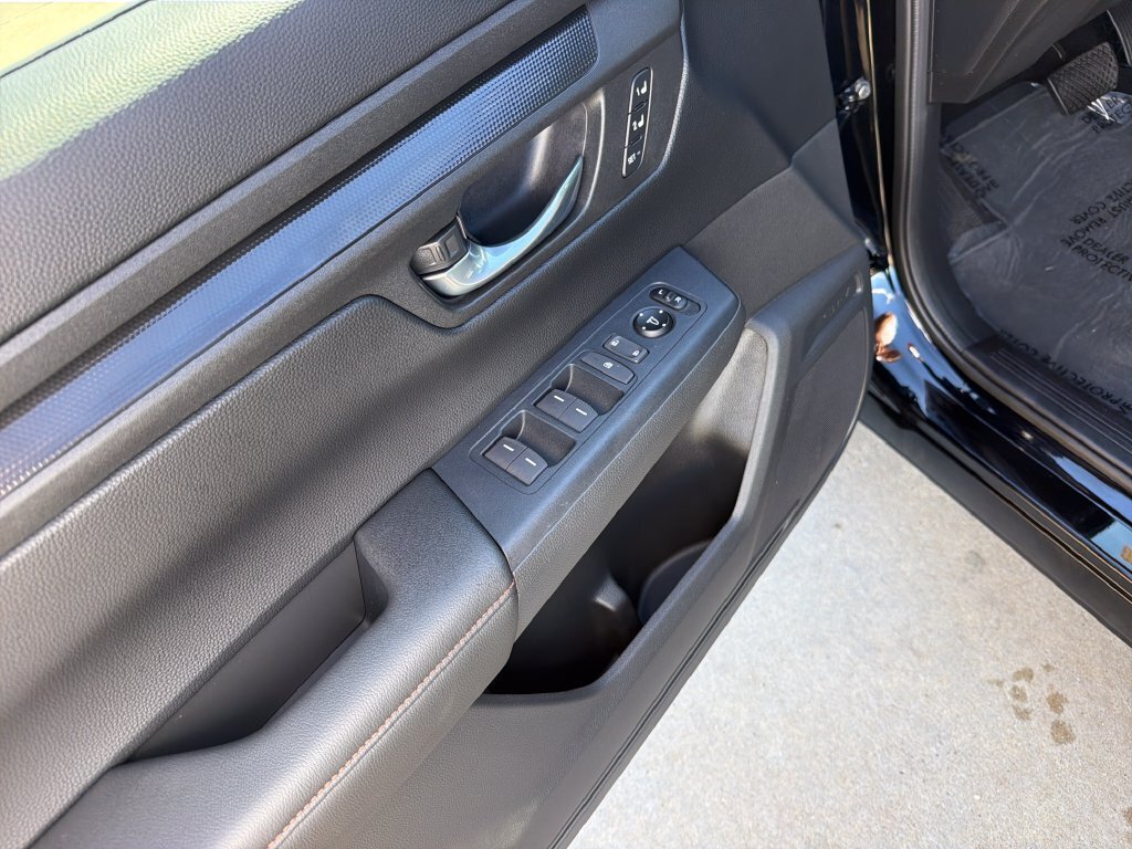 Used 2026 Honda CR-V Sport-L image 11