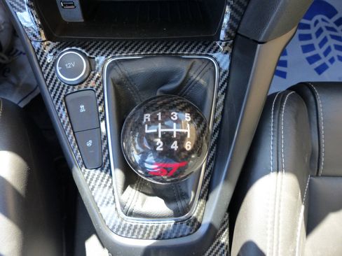 Used 2016 Ford Focus ST w/ Equipment Group 402A FWD image 38
