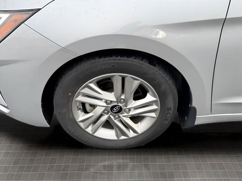 Used 2020 Hyundai Elantra Value Edition w/ Winter Weather Package image 14