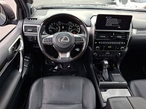 Used 2022 Lexus GX 460 Luxury image 12