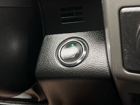 Used 2020 Ford Expedition XLT w/ Equipment Group 202A AWD/4WD image 22
