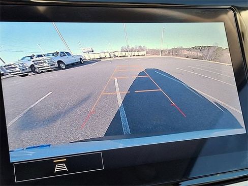 Used 2022 Chevrolet Bolt EUV LT w/ Driver Confidence Package image 14