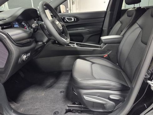 New 2026 Jeep Compass Latitude AWD/4WD image 5