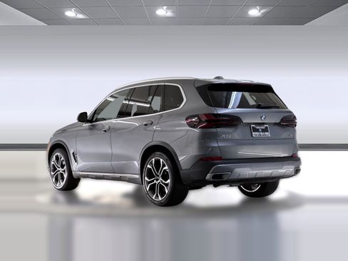 Used 2026 BMW X5 sDrive40i w/ Parking Assistance Package RWD image 3