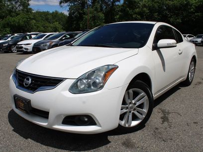 Used 2011 Nissan Altima 2.5 S w/ 2.5S Premium Pkg