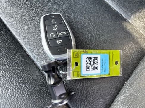 Used 2021 Honda Pilot Touring image 23