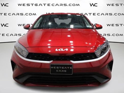 Used 2024 Kia Forte LXS image 4