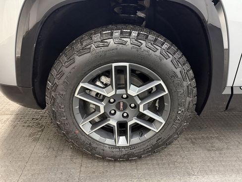 New 2026 GMC Terrain AT4 image 10