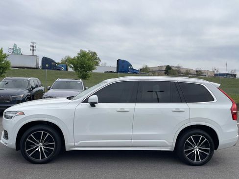 Used 2020 Volvo XC90 T6 Momentum AWD/4WD image 4