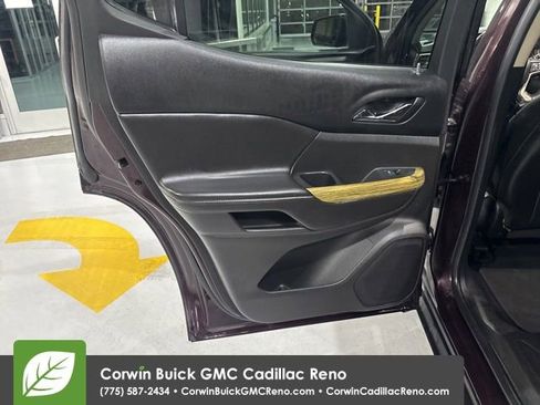 Used 2017 GMC Acadia Denali w/ Technology Package FWD image 19