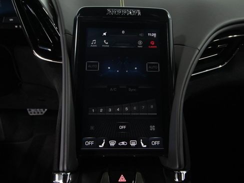 Used 2021 Ferrari Roma image 30