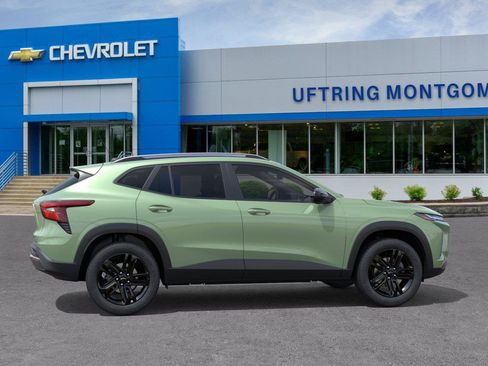 New 2026 Chevrolet Trax ACTIV w/ Sunroof Package FWD image 5