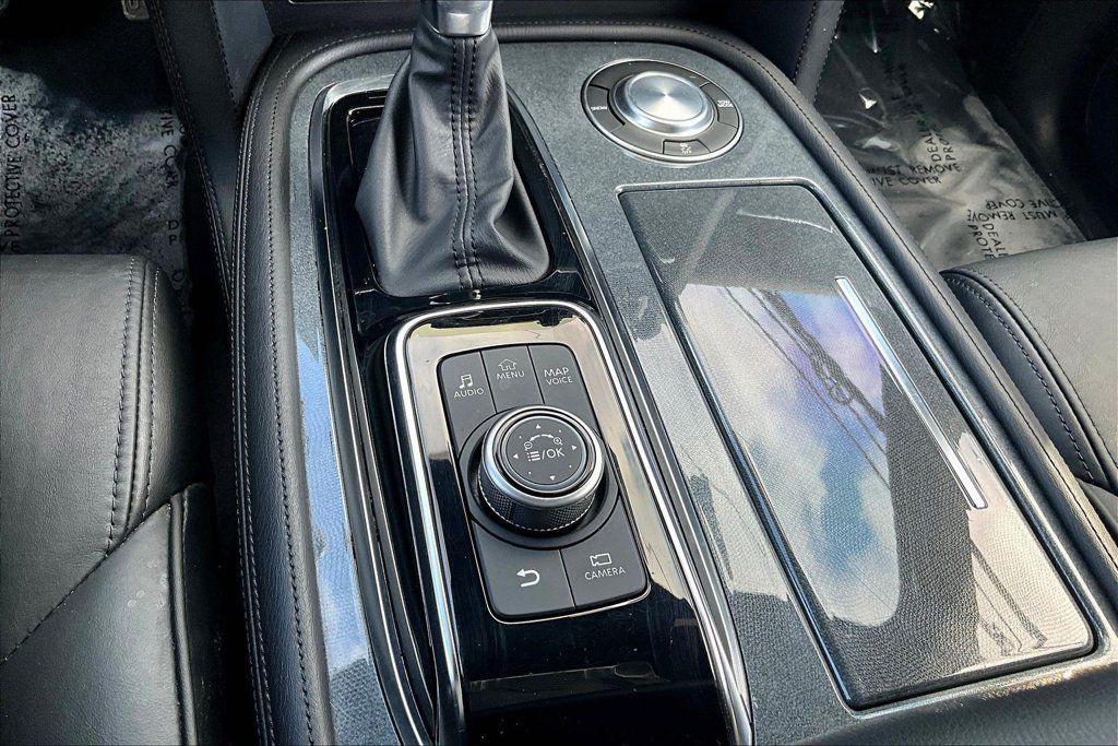 Used 2021 Nissan Armada SL w/ Midnight Edition Package RWD image 14
