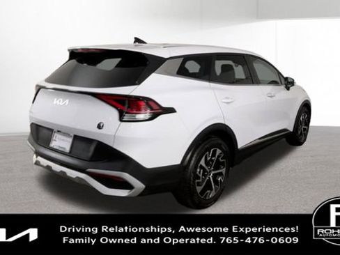 Used 2025 Kia Sportage EX image 9
