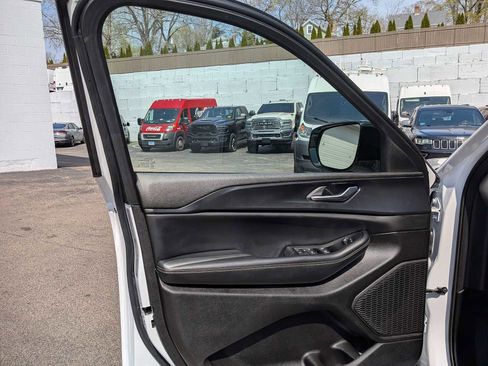 Certified 2023 Jeep Grand Cherokee Altitude image 7