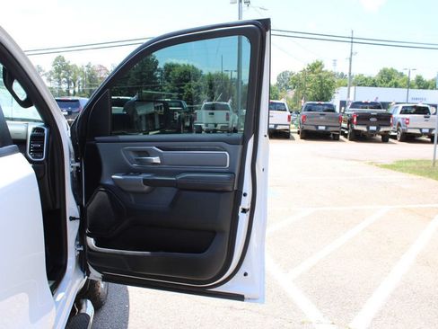 Used 2021 RAM 1500 Big Horn AWD/4WD image 35