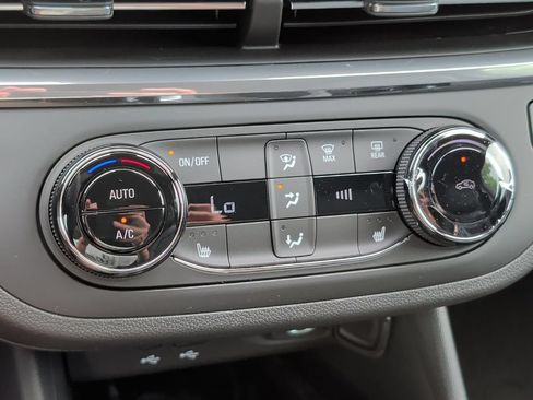 New 2026 Buick Envista Sport Touring w/ Convenience I Package FWD image 28