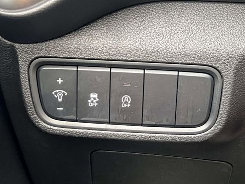 Used 2023 Kia Soul LX image 17