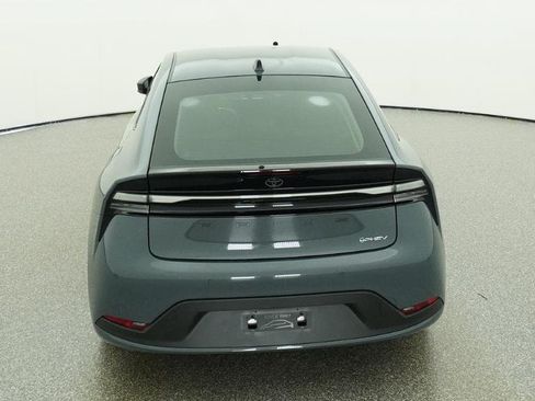 New 2026 Toyota Prius Plug-In Hybrid FWD image 4