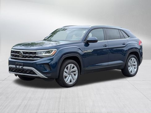 Certified 2023 Volkswagen Atlas Cross Sport SE w/ Panoramic Sunroof Package AWD/4WD image 3