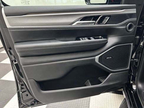 New 2026 Jeep Grand Wagoneer 4WD image 10