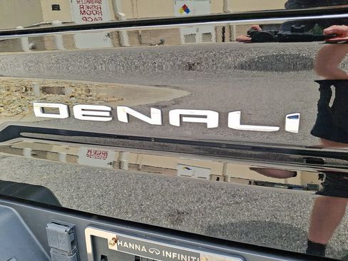 Used 2022 GMC Sierra 1500 Denali w/ Denali Reserve Package AWD/4WD image 34