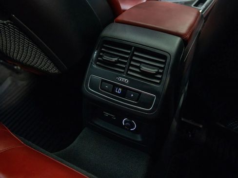 Used 2019 Audi S4 Prestige w/ Prestige Package image 35