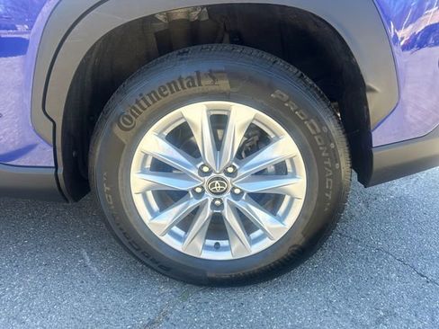 Used 2023 Toyota Corolla Cross LE w/ Moonroof Package AWD/4WD image 15