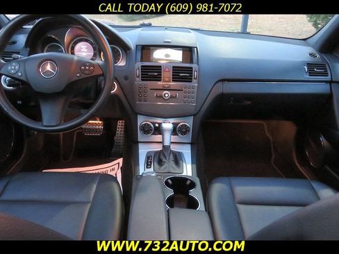 Used 2010 Mercedes-Benz C 300 Sedan image 18