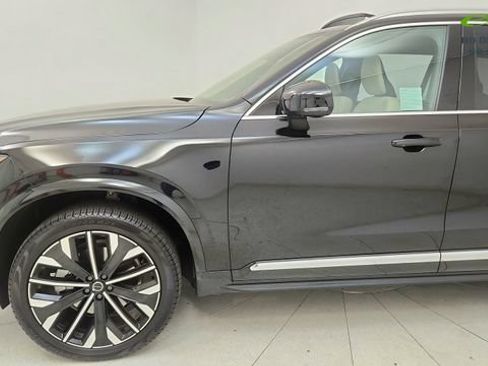Used 2026 Volvo XC90 B5 Plus w/ Protection Package AWD/4WD image 22
