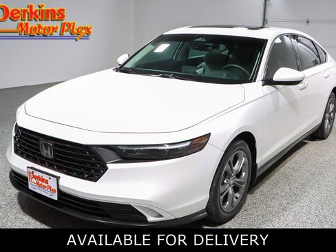 Used 2024 Honda Accord EX image 1