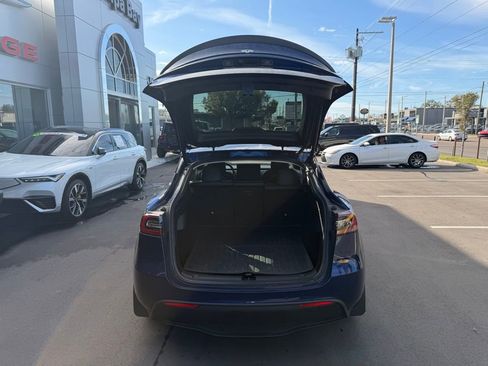 Used 2022 Tesla Model Y Performance image 38