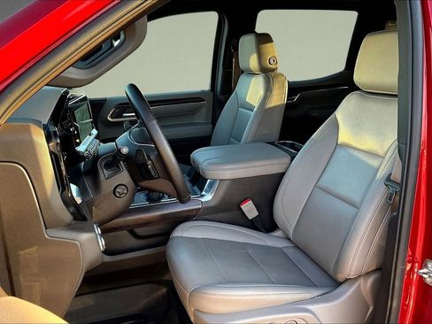 Used 2024 GMC Sierra 1500 SLT w/ SLT Premium Package image 28