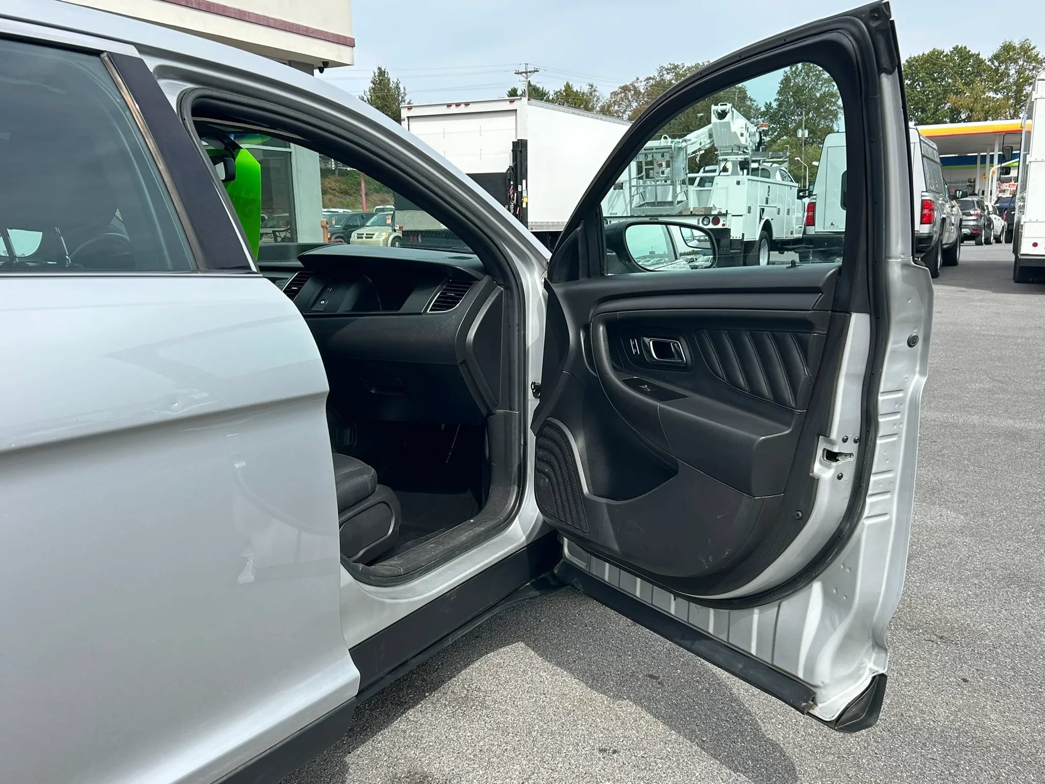 Used 2019 Ford Taurus Police Interceptor AWD w/ Ultimate Wiring Package image 19
